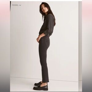 Women's Black Madewell mid-rise kick out Jeans-size 26